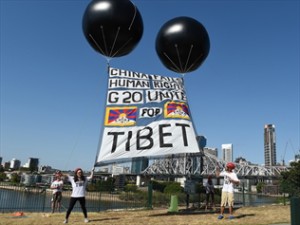  Protesters in Brisbane have implored G20 leaders to act on alleged human rights abuses in Tibet. Source: AAP 