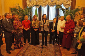 Italian Parliament speaker Laura Bodrini with His Holiness the Dalai Lama and fellow Nobel Laureates during a luncheon hosted by the Italian Parliament Chamber of Deputies in Rome, Italy on December 12, 2014. Photo/Jeremy Russell/OHHDL