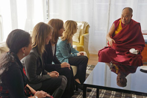His Holiness the Dalai Lama meeting with a group from the US Institute of Peace in Washington, DC on February 5, 2015. Photo/Jeremy Russell/OHHDL