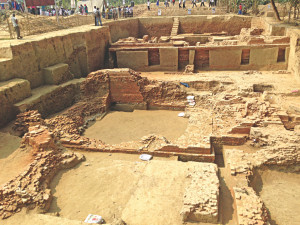 Agrashar Vikrampur Foundation in collaboration with Hunan Provincial Institute of Cultural Relics and Archaeology of China excavated this over 1,000-year-old Buddhist temple in Nateshwar in Munshiganj. The dig has so far revealed structures, terracotta motifs, and a road of the temple. Photo: Pinaki Roy