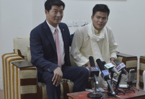 Tenzin Damdul (right) with Sikyong Lobsang Sangay.