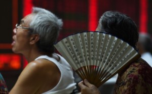 The Chinese stock markets will remain volatile as long as retail investors continue to dominate the market as they bet with their savings. Photo: AFP