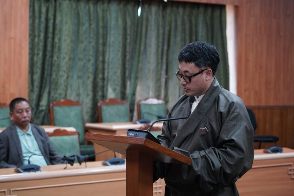 Tashi Delek Takes Oath as MP in 17th Tibetan Parliament-in-Exile, Replacing Ven. Thupten Wangchen