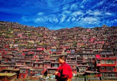 Larung Gar Faces Fresh Demolition Drive as China Tightens Control Over Tibetan Religious Institutions Larung Gar Faces Fresh Demolition Drive as China Tightens Control Over Tibetan Religious Institutions