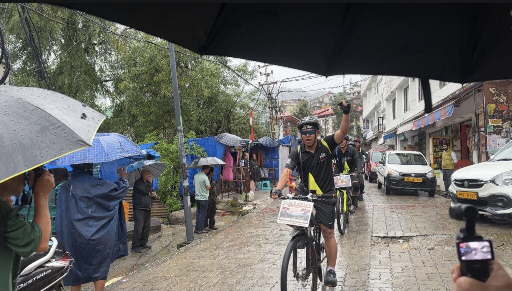 In Rain and Heat, Tibetan Activists Cycle 360 km to Dharamsala, Honouring Martyr Lobga Rangzen